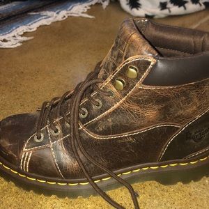 dr martens alderton boot